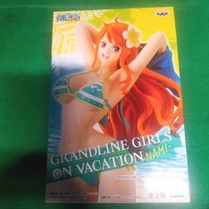 2022 One Piece : Grand Line Girls Vacation Nami Figure